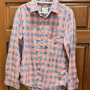 American Eagle Outfitters Blue and Pink Plaid Shirt